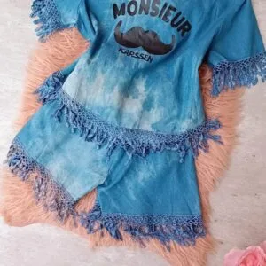 BELLO CONJUNTO JEANS CON