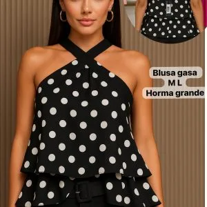 Bella Blusa corte a de motas.