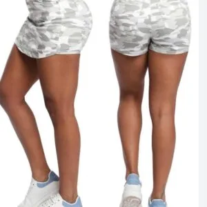 Bello Short falda camuflado😎.
