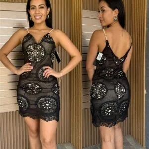 Bello Vestido Corto de Encaje😍.