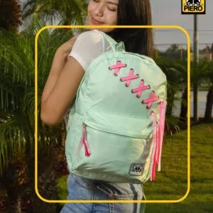 Hermosa Mochila Piera detalle de cinta..