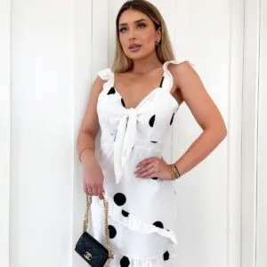 Bello Vestido corto de motas❤.