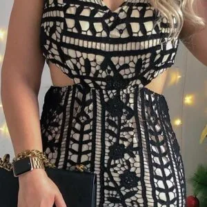 Bello Vestido corto de encaje😍.