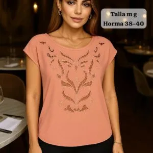 Hermosa Blusa con detalles de encaje💝.