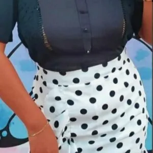 Bello Short falda con motas💘.