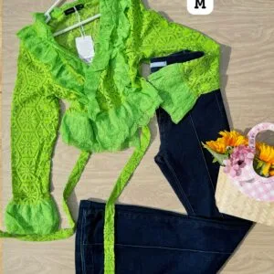 Bella Manga Larga de Encaje😎.