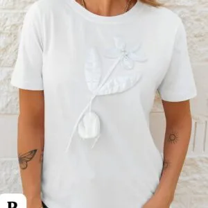 Hermosa Polera diseño de Flores💐.