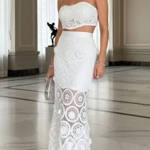 Hermoso Conjunto de Encaje top y Falda Larga🥰.👍