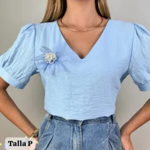 Hermosa Blusa con Flor y piedras😎.