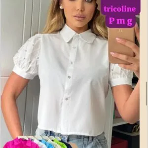 Hermosa Camisa con detalles de piedra en el hombro😍.👍