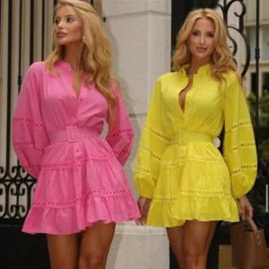 Hermoso Vestido Corto Manga Larga con Cinturón🥰.👍