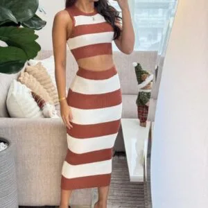 Hermoso Conjunto A rayas Top y Falda Larga🥰.👍