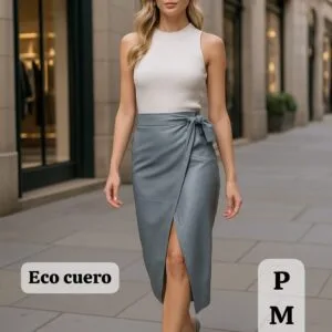 Hermosa Falda de cuero Ecológico❤️.