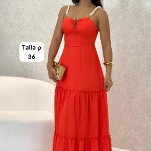 Hermoso Vestido Largo con tiro de Perlas🤩.👍