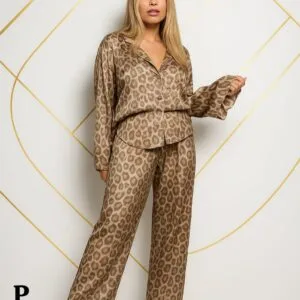 Hermoso Animal Print Pantalona y Camisa😘.👍