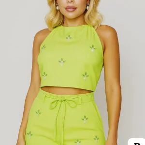 Hermoso Conjunto Blusa y Short Falda😍.👍