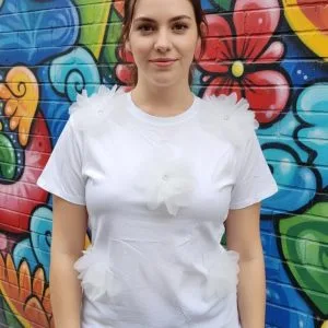 Hermosa Polera con Detalles de Flores😚👍